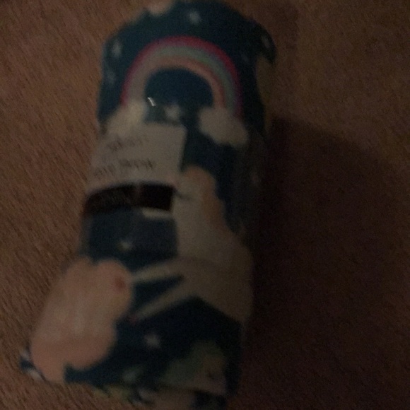 Rainbow fleece - Picture 3 of 5